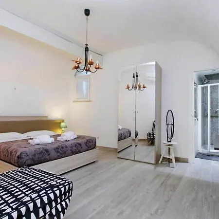 Baccina Apartament *